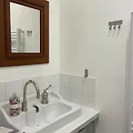 Konukevi Maison Thalie D'hotes 2 Doubles 2 Sdb 3*